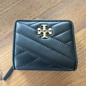Tory Burch Kira Chevron Bi-Fold Zip Wallet Quilted Napa Leather Black Gold